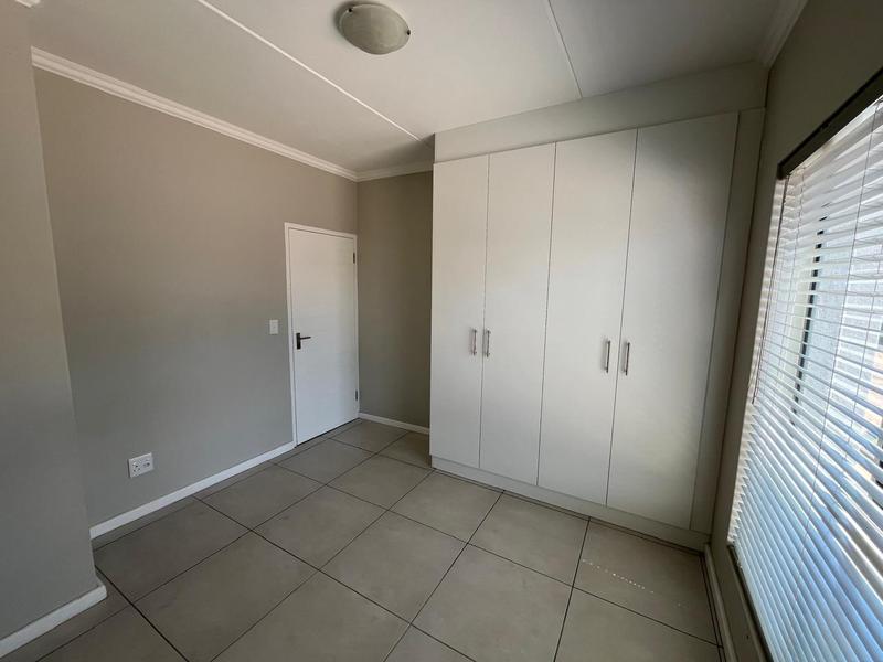 To Let 2 Bedroom Property for Rent in Brackenfell South Western Cape